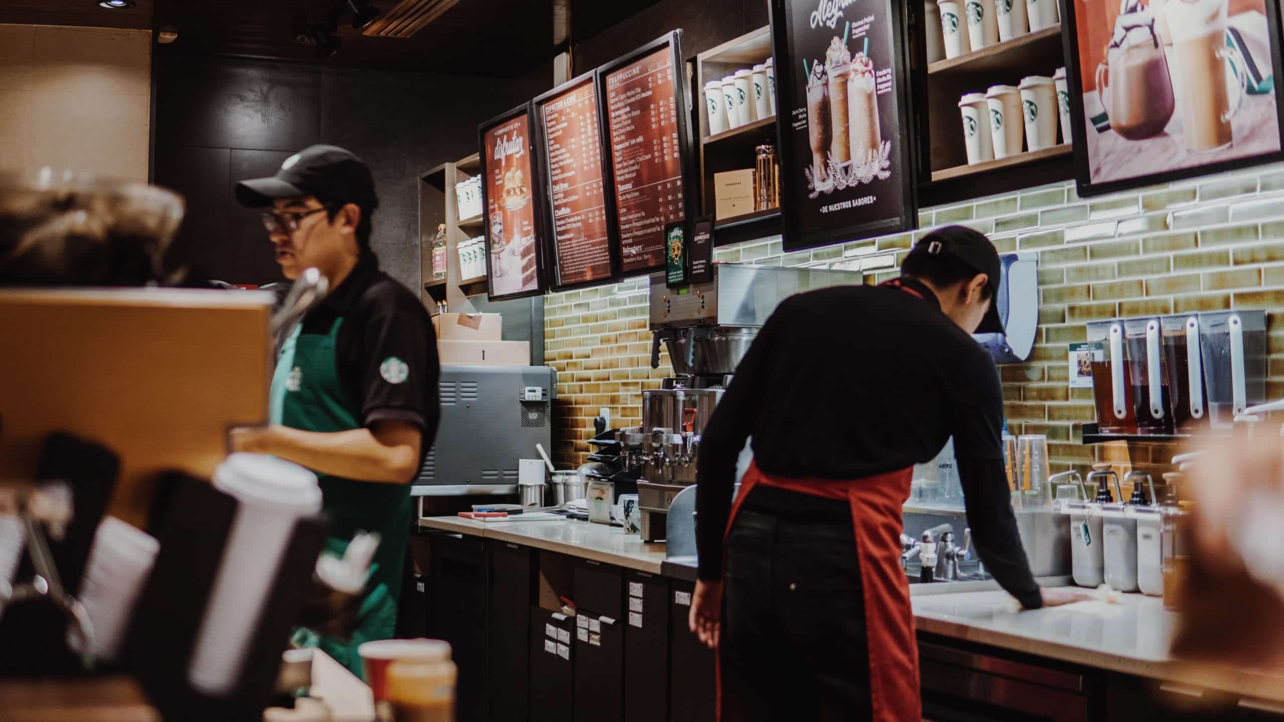 starbucks-employees-coworker